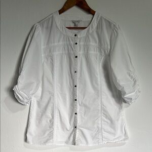 Banana Republic White Lightweight women’s Shirt